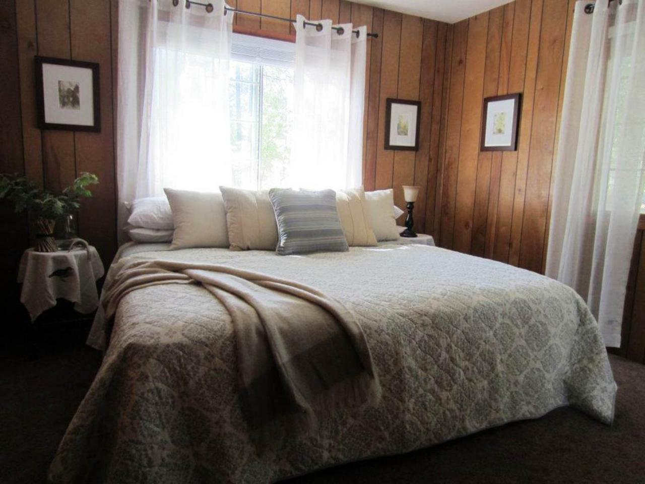 The Red Rooster Lodge Coulterville Rom bilde