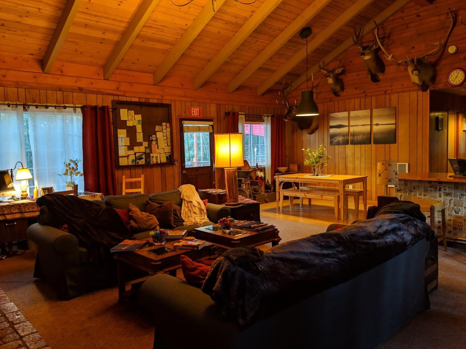 The Red Rooster Lodge Coulterville Eksteriør bilde